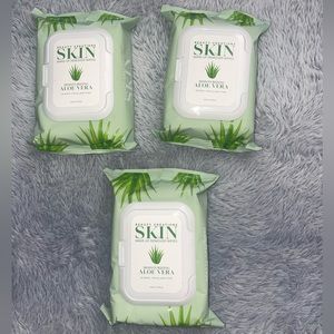ALOE VERA  Moisturizing Makeup Remover Wipes 3 Pack Brand New